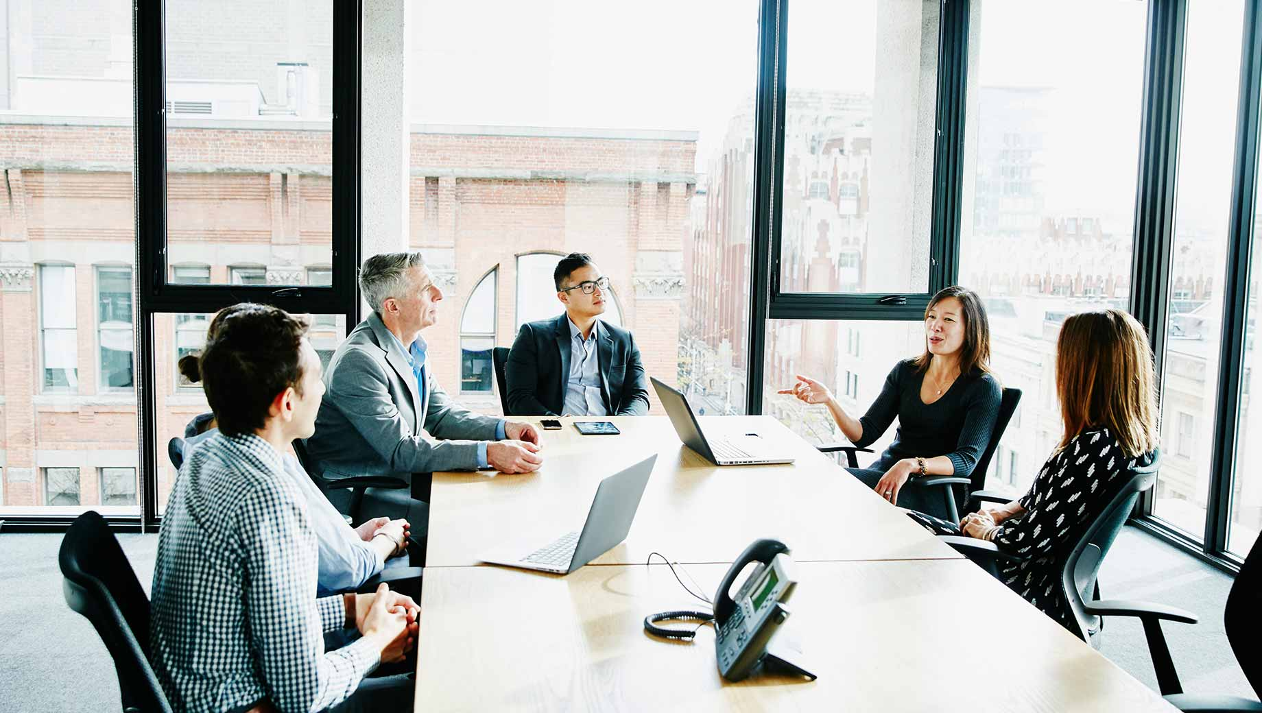 Tháo gỡ vướng mắc thủ tục đầu tư tại Việt Nam: Cẩm nang cho nhà đầu tư Indonesia